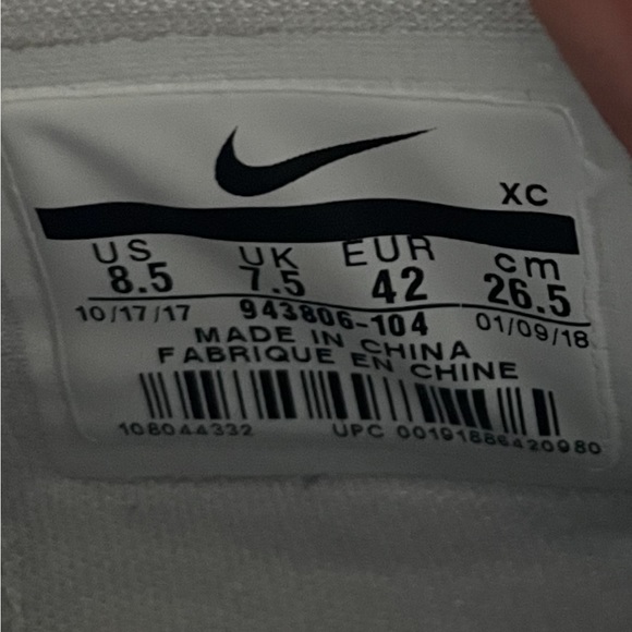 Nike Kyrie 4 ‘NCAA March Madness’ White Multicolor (943806-104) Men Size 8.5 - Picture 8 of 8